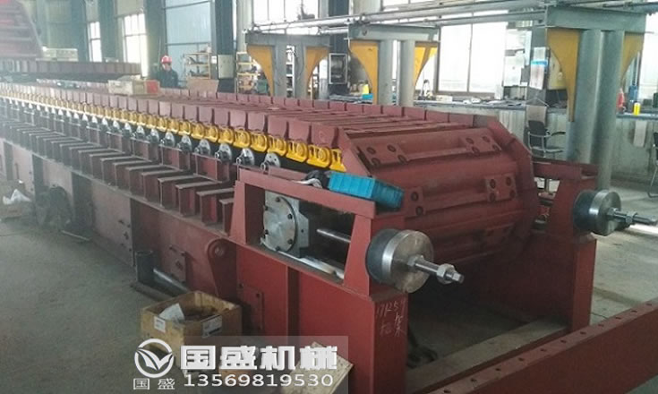 板鏈輸送機 板鏈輸送機