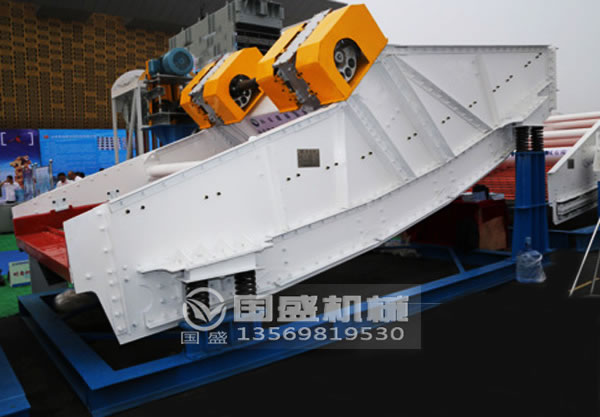 香蕉振動篩設計 香蕉振動篩設計